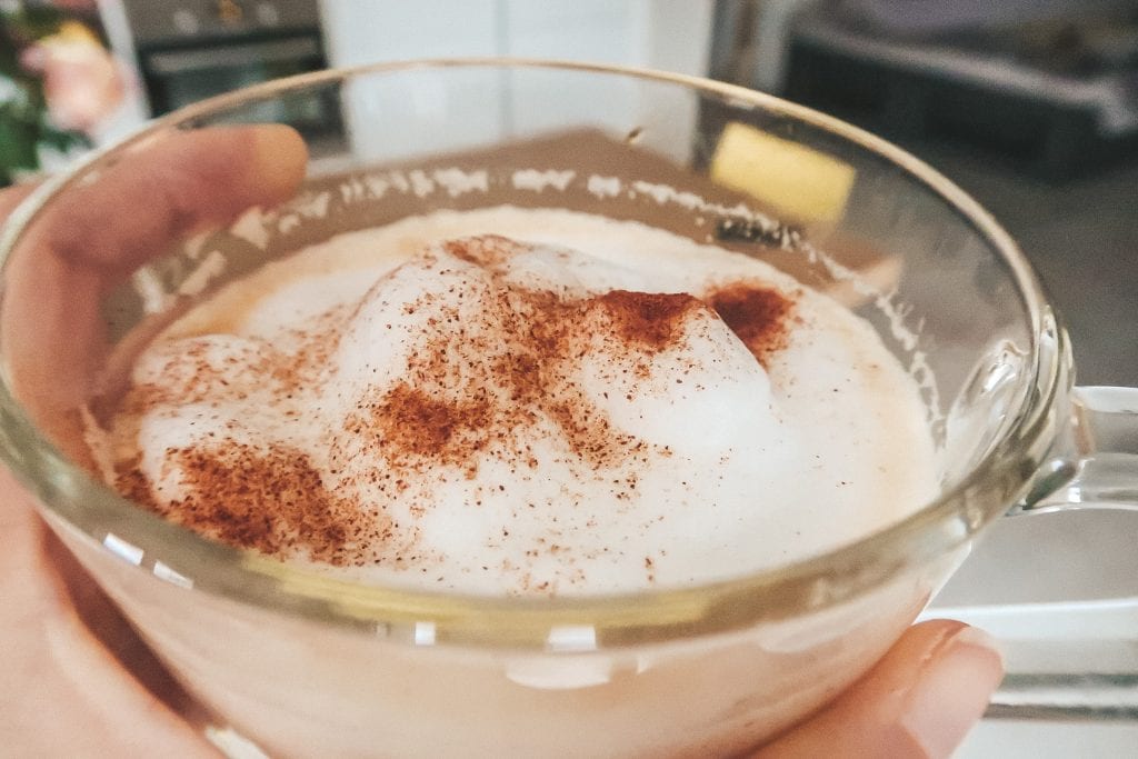 schiuma con cannella del pumpkin spice latte