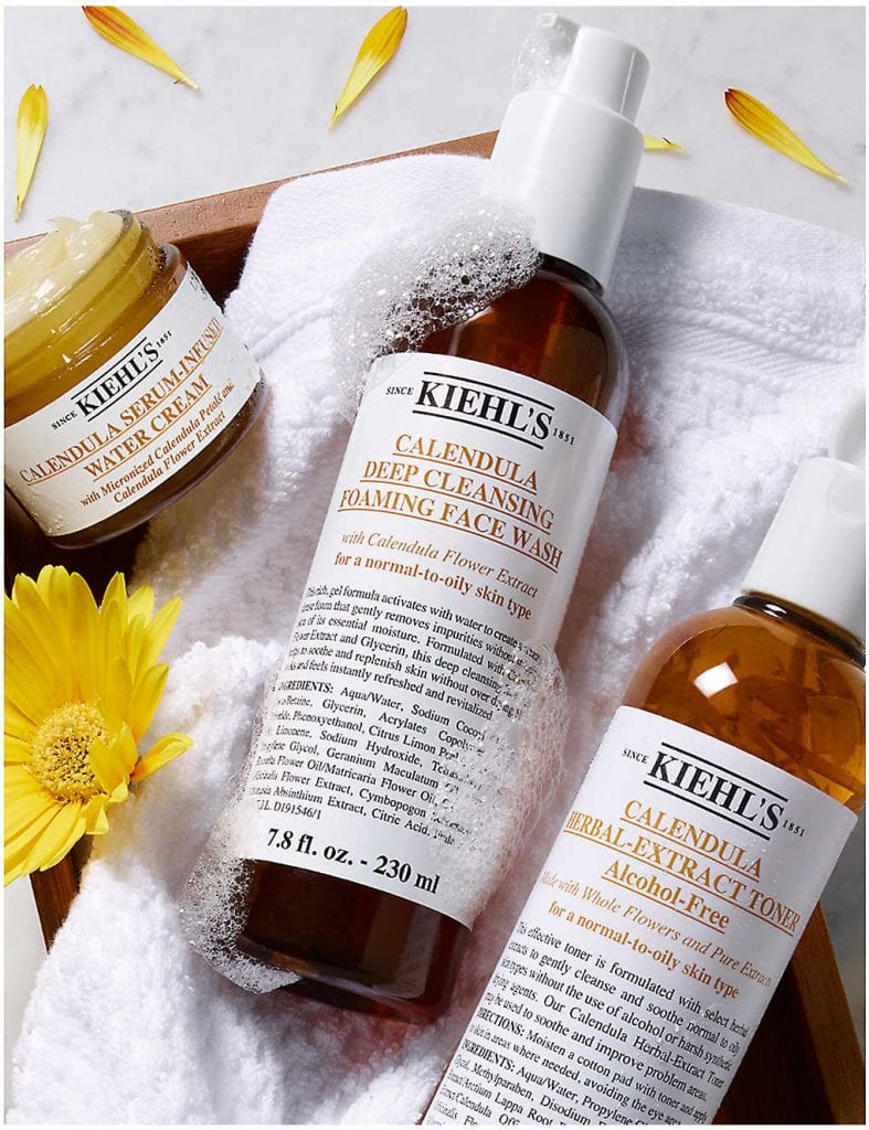 La linea completa alla calendula di Kiehl's: maschera, crema viso, tonico e detergente.